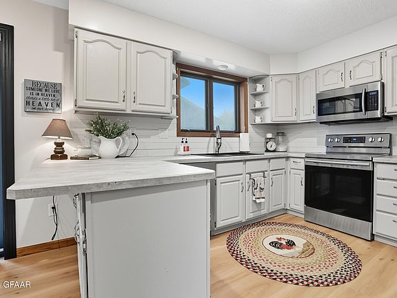 5th image of 1738 S 34th St