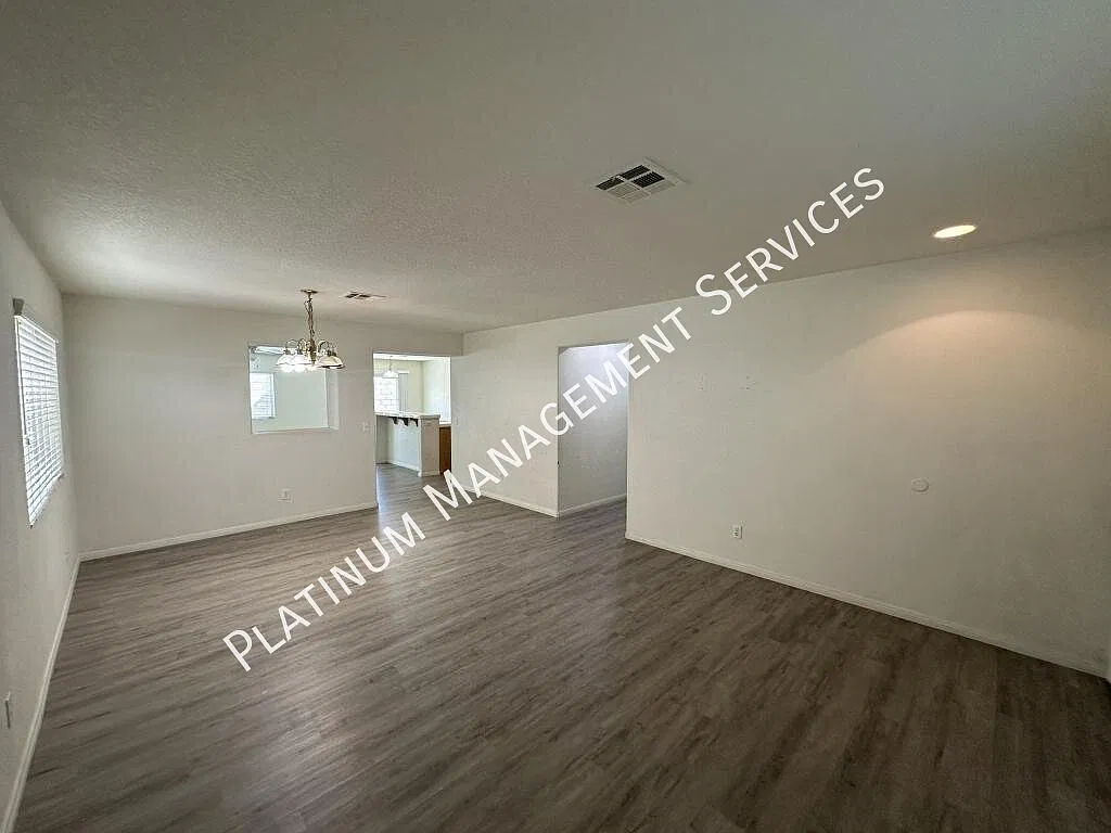 3630 Koufax Dr — Photo 2