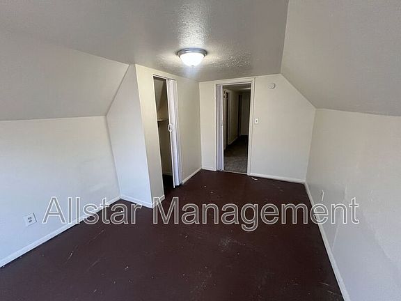 4th image of 2246 E 86th St Unit 3