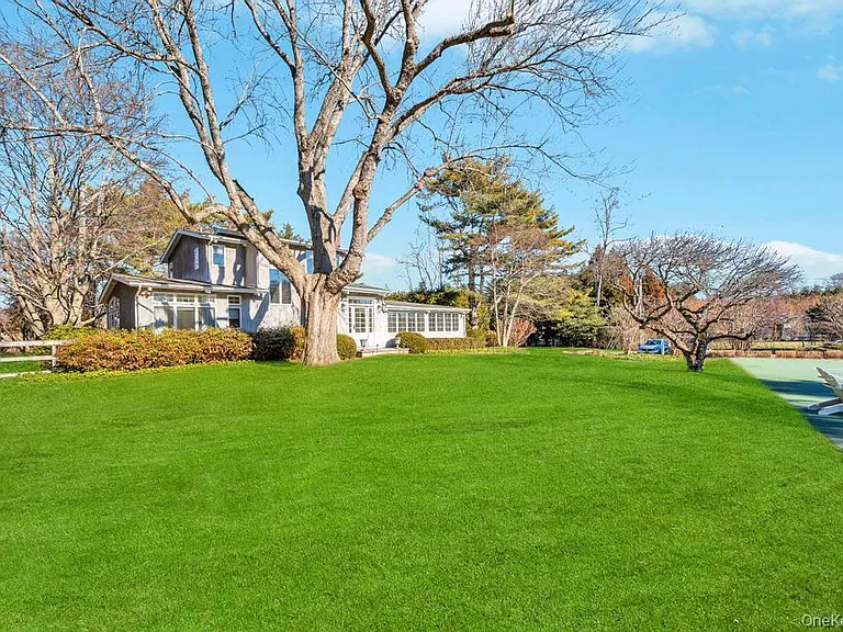 1 Cooper Ln — Photo 2