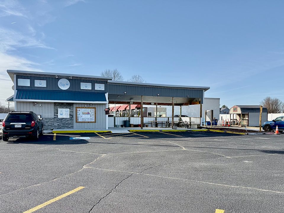 1st image of 901 D Hwy