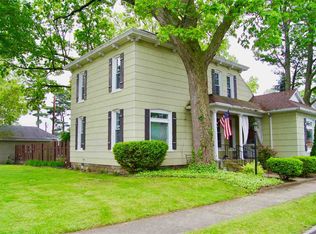 129 E 14th St, Rochester, IN 46975