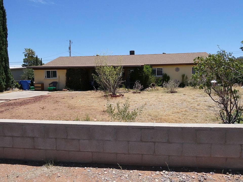 1st image of 224 E James Dr