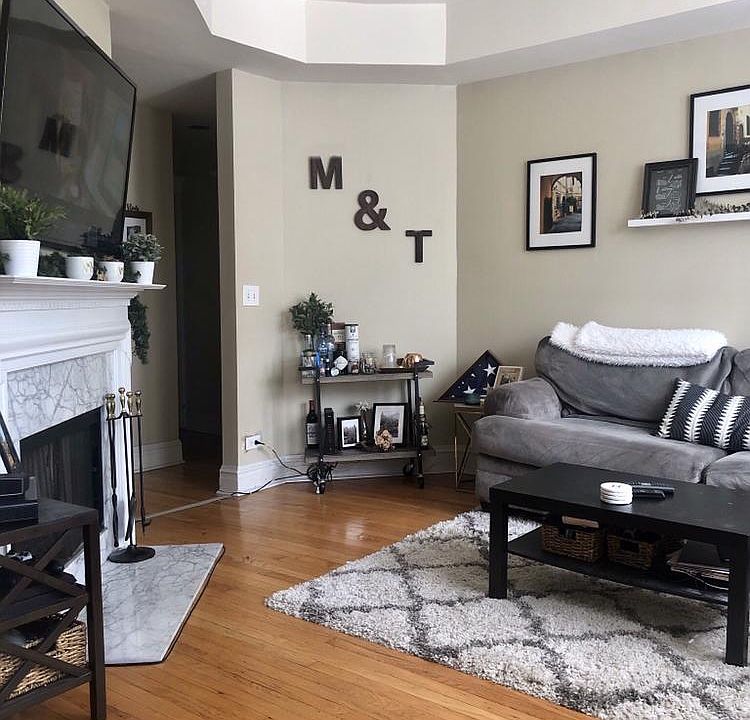1st image of 520 W Armitage Ave APT 1
