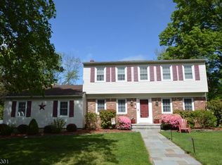 8 Rhoda Ter, Parsippany, NJ 07054