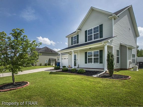 5th image of 382 Collinwood Dr