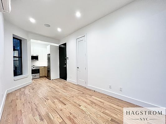1st image of 327 E 93rd St #3C