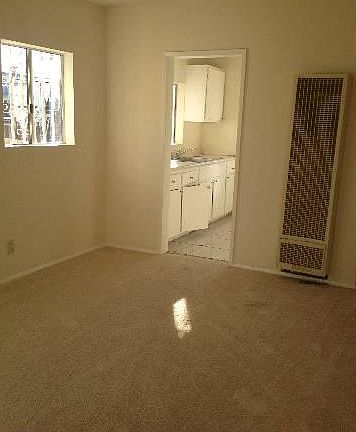 5th image of 11149 S Budlong Ave