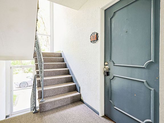 3rd image of 2811 Pembroke Ln #C18
