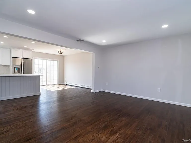 35 Harrison Ave — Photo 5
