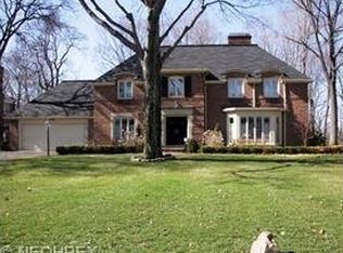 18856 N Valley Dr, Fairview Park, OH 44126