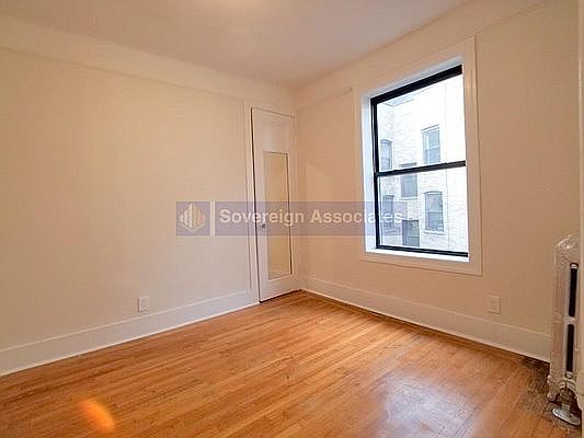 3rd image of 138 Haven Ave #21AA
