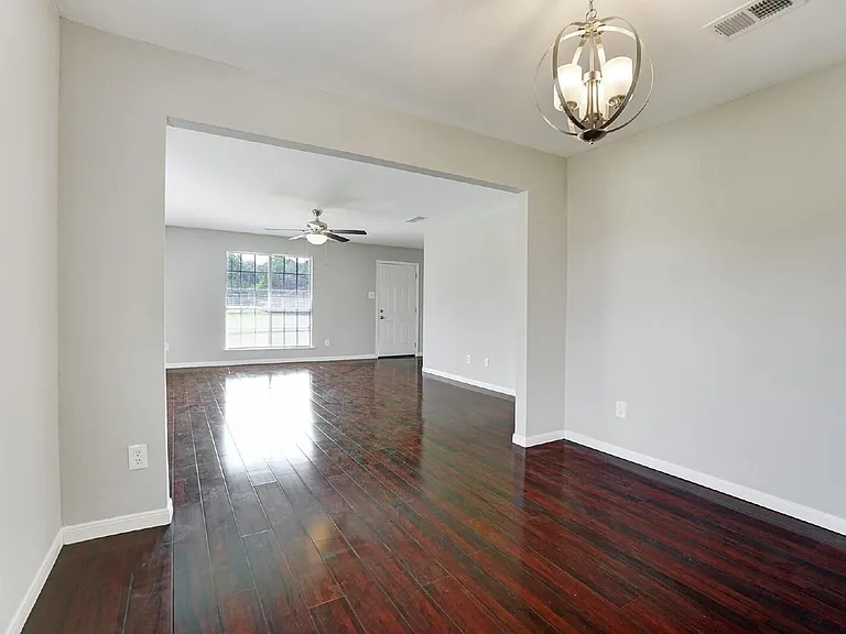 1833 Country Village Blvd — Photo 18
