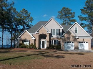 109 Cedarwood Dr, Havelock, NC 28532