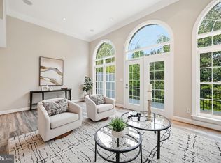 2131 N Scott St, Arlington, VA 22209