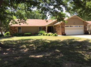 1305 Rutter Rd, Claremore, OK 74017