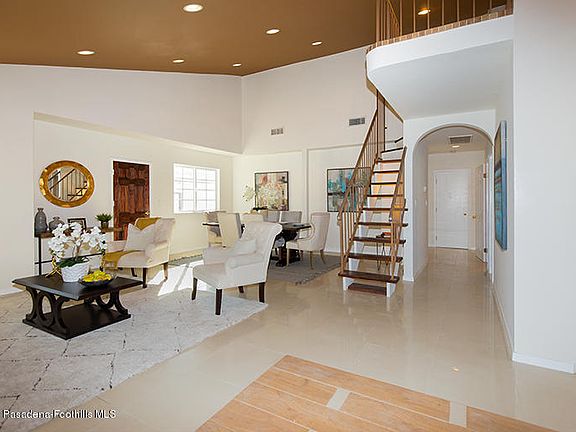 3rd image of 435 N Glenwood Pl