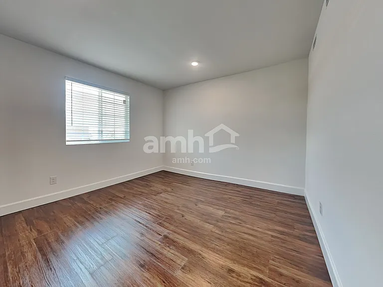4828 Blushing Star St — Photo 24
