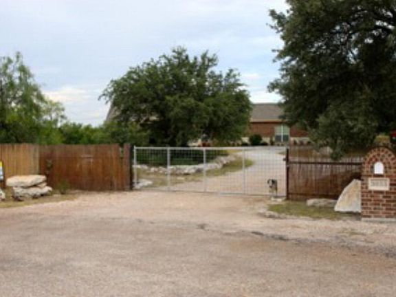 4th image of 3033 Venado Ct