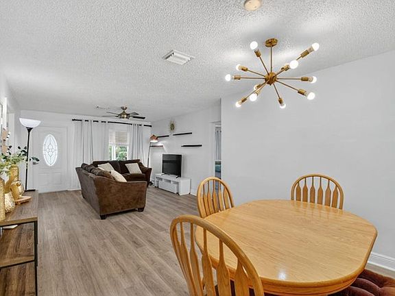 5th image of 554 NW 46th St