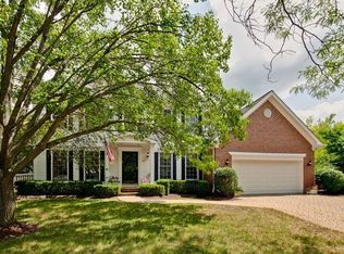 357 Old Wood Ct, Vernon Hills, IL