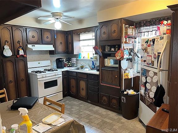 2nd image of 25871 Zeman Ave #25