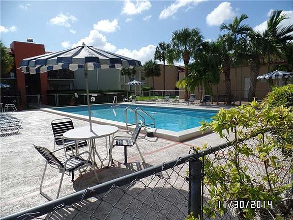 3rd image of 10810 N Kendall Dr APT Q12