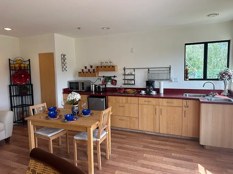3570 Rosa Way — Photo 1