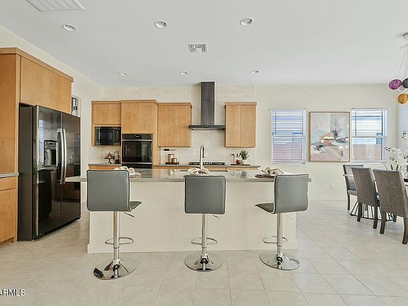 5th image of 1129 E LA MIRADA Drive