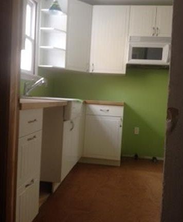 3rd image of 1685 Woodward Hts