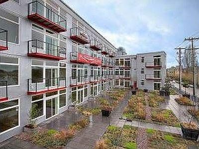 2nd image of 2960 Eastlake Ave E APT 106