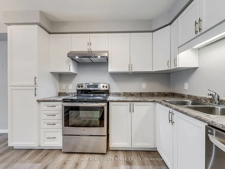 60 Netherwood Rd #28 — Photo 20