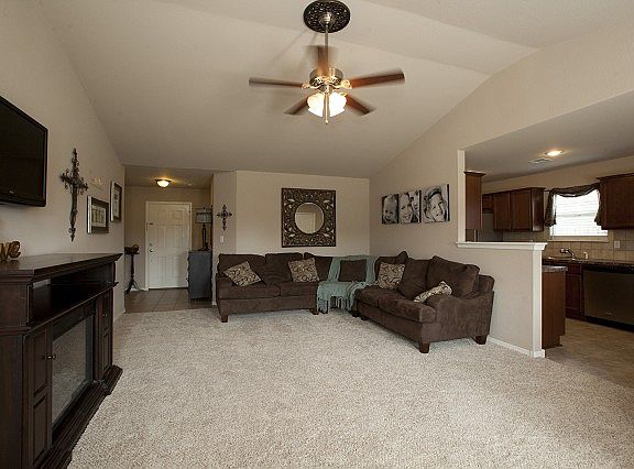 Nice vaulted ceiling