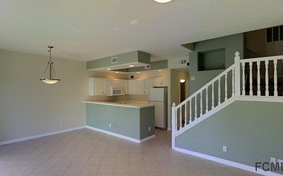 3rd image of 100 Palm Harbor Pkwy APT 9