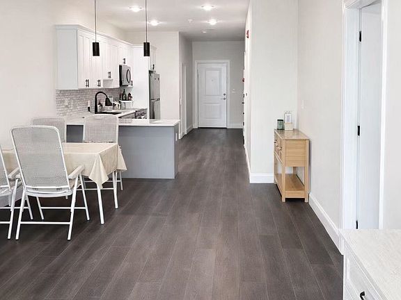 2nd image of 517 7th St #2A