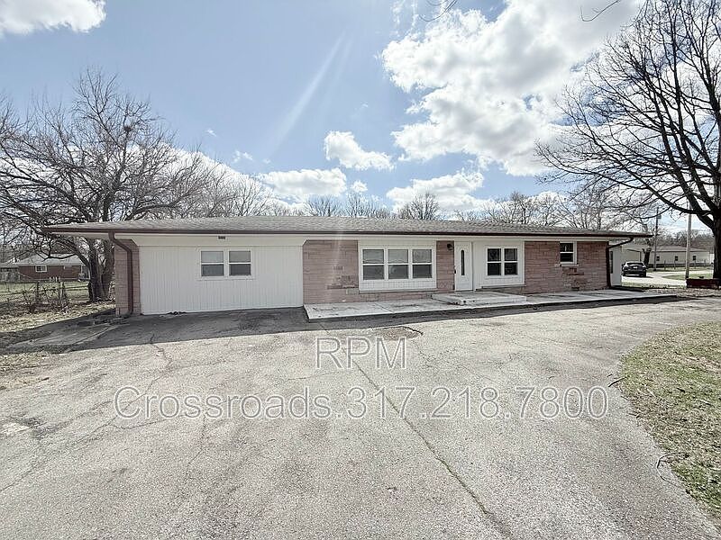 1st image of 6635 Oakview North Dr