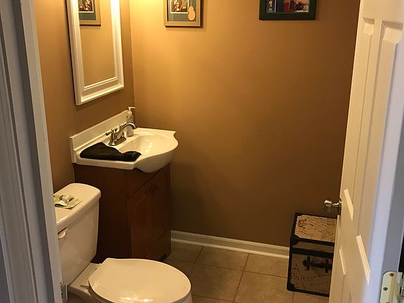 2nd image of 920 Winston Ct
