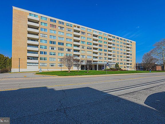 3rd image of 7111 Park Heights Ave Unit 301