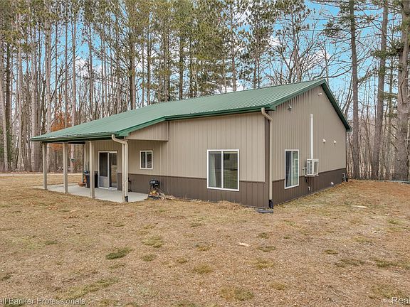 5th image of 4090 N Fordney Rd