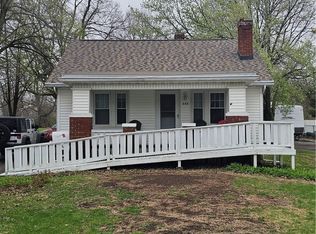 345 S Wyckles Rd, Decatur, IL