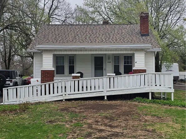 345 S Wyckles Rd, Decatur, IL 62522