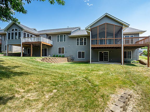 4th image of 2212 Oak Valley Dr