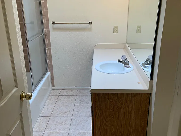 1840 S Locust St #3 — Photo 11