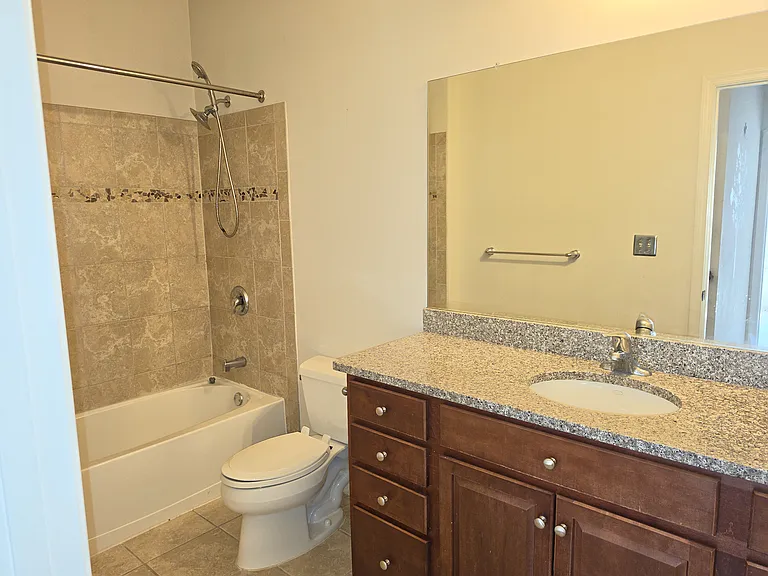 133 N Bread St #1A3 — Photo 13