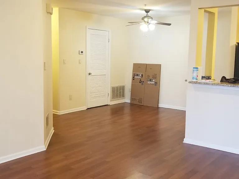 1126 Waterford Dr — Photo 1