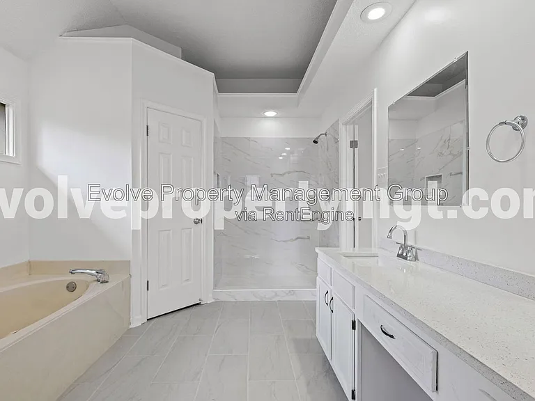 330 Bendigo Dr — Photo 19