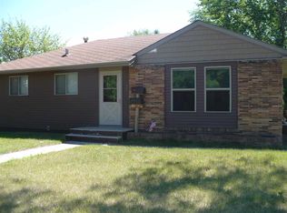 517 17th Ave SW, Minot, ND 58701