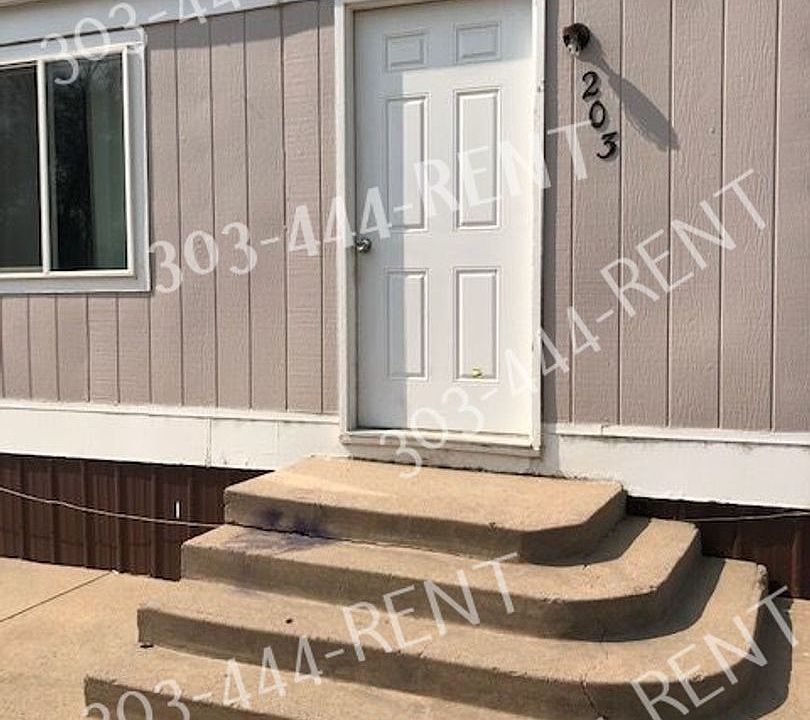 203 Oak St, Log Lane Village, CO 80705 Zillow