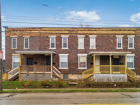 3rd image of 1044 Sullivant Ave