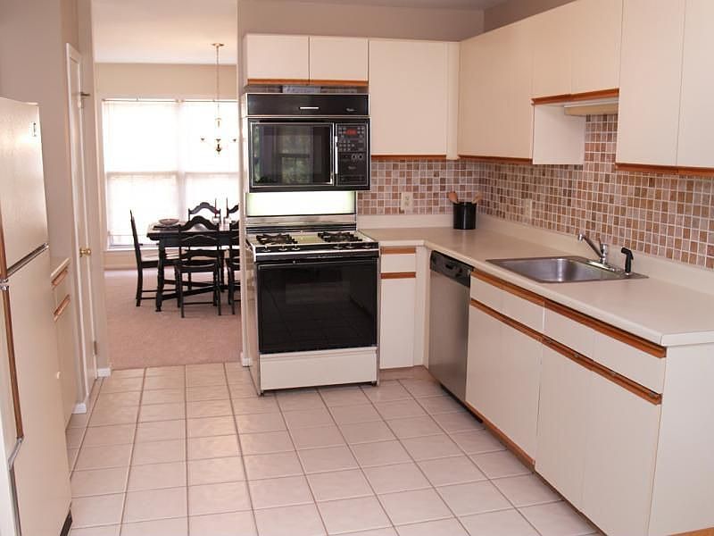 1st image of 196 Zeppi Ln
